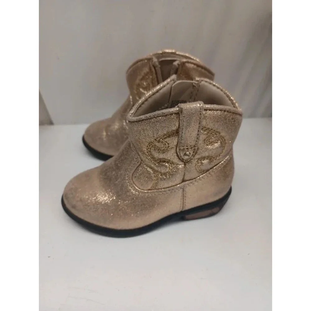 Cat & Jack girl Golden boots toddler sz 6